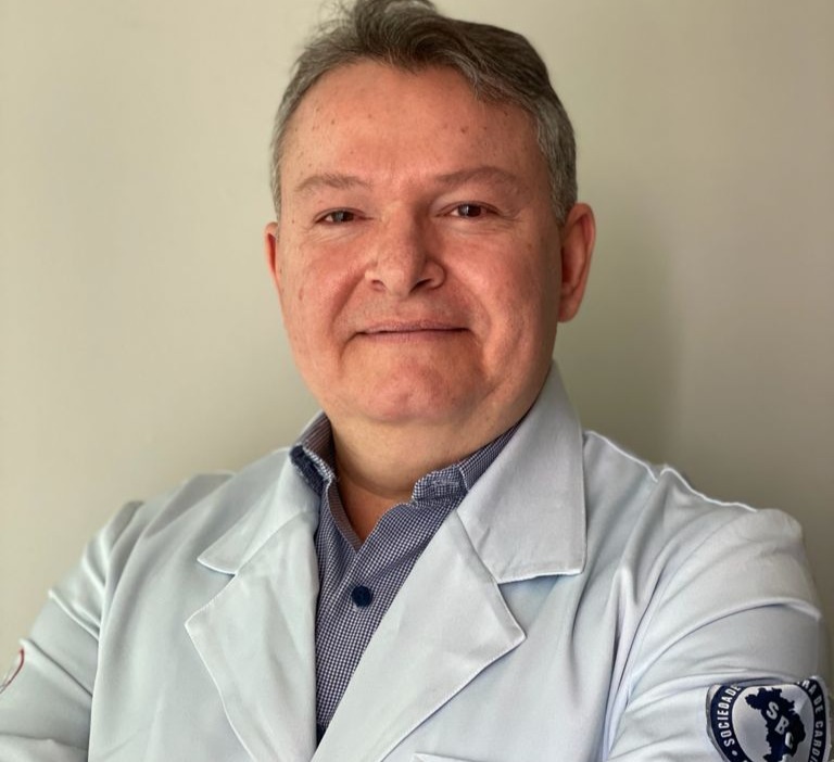Dr. Luciano Brandão Ataide Costa